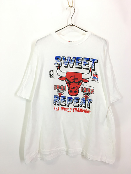 古着 90s NBA Chicago BULLS ブルズ 「World Champions」 Tシャツ XL 
